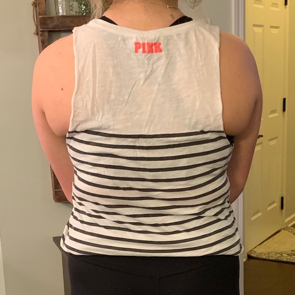 Victoria’s Secret pink tank top - Picture 4 of 4